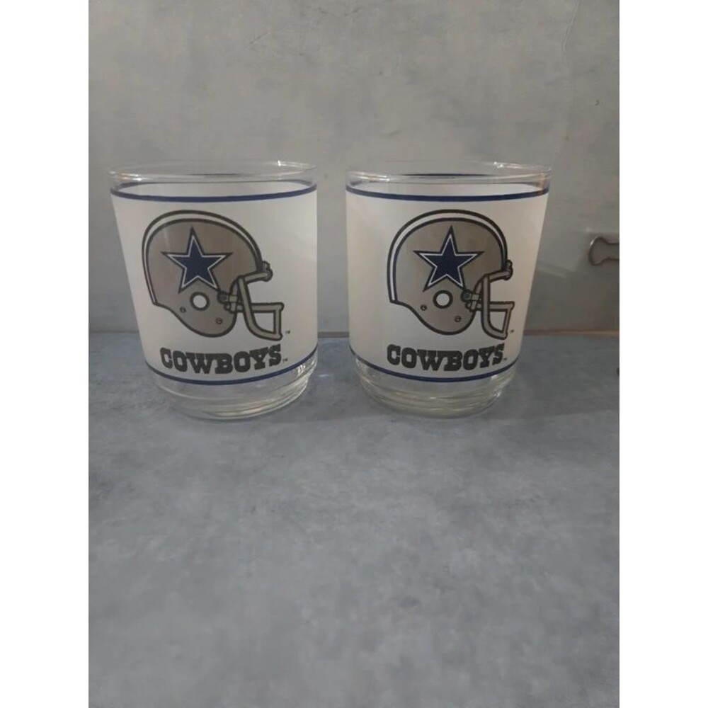 Vtg.  Dallas Cowboys Mobil Frosted Glass Rocks Glasses (LOC- 149)